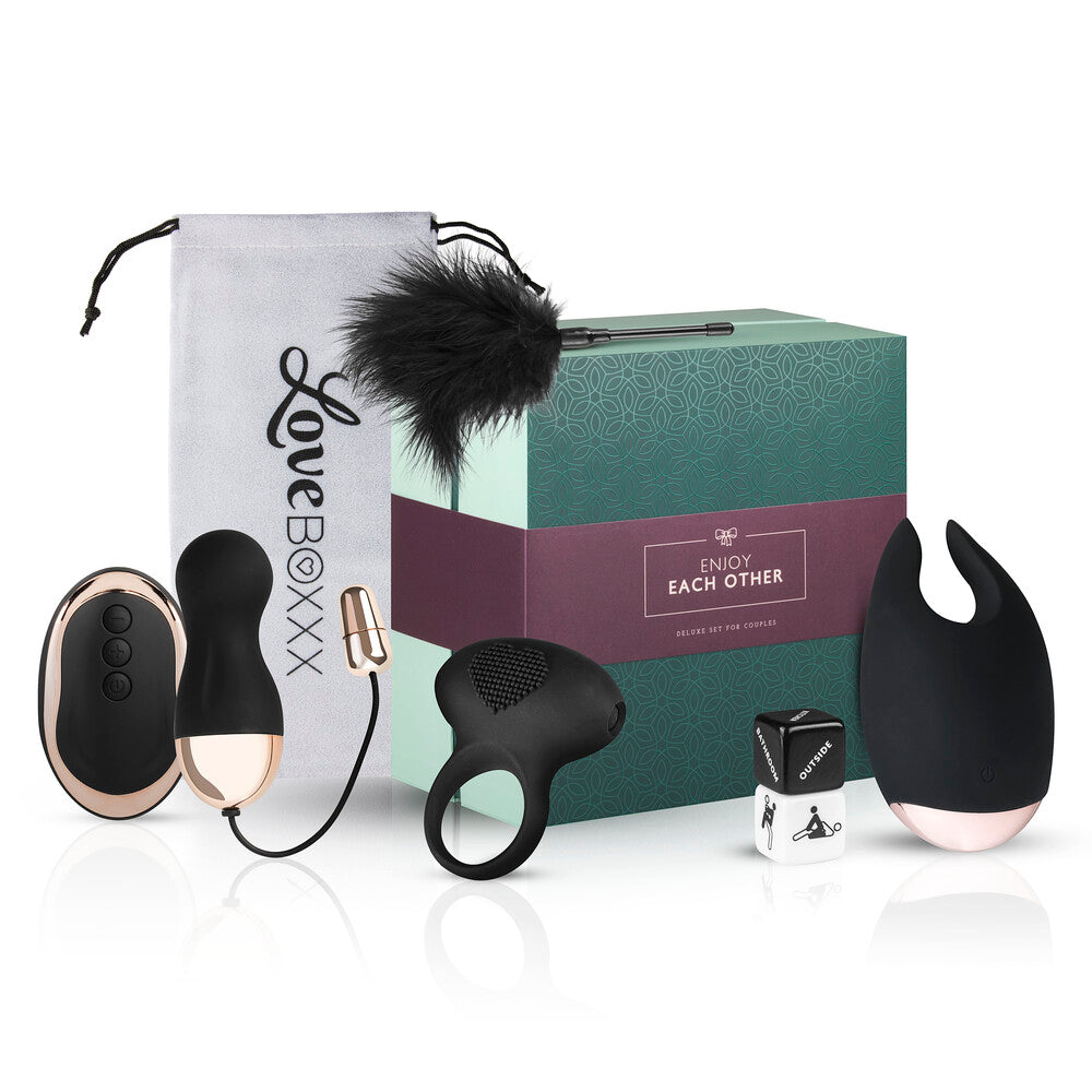 Loveboxxx Romantic Couples Box Gift Set-0