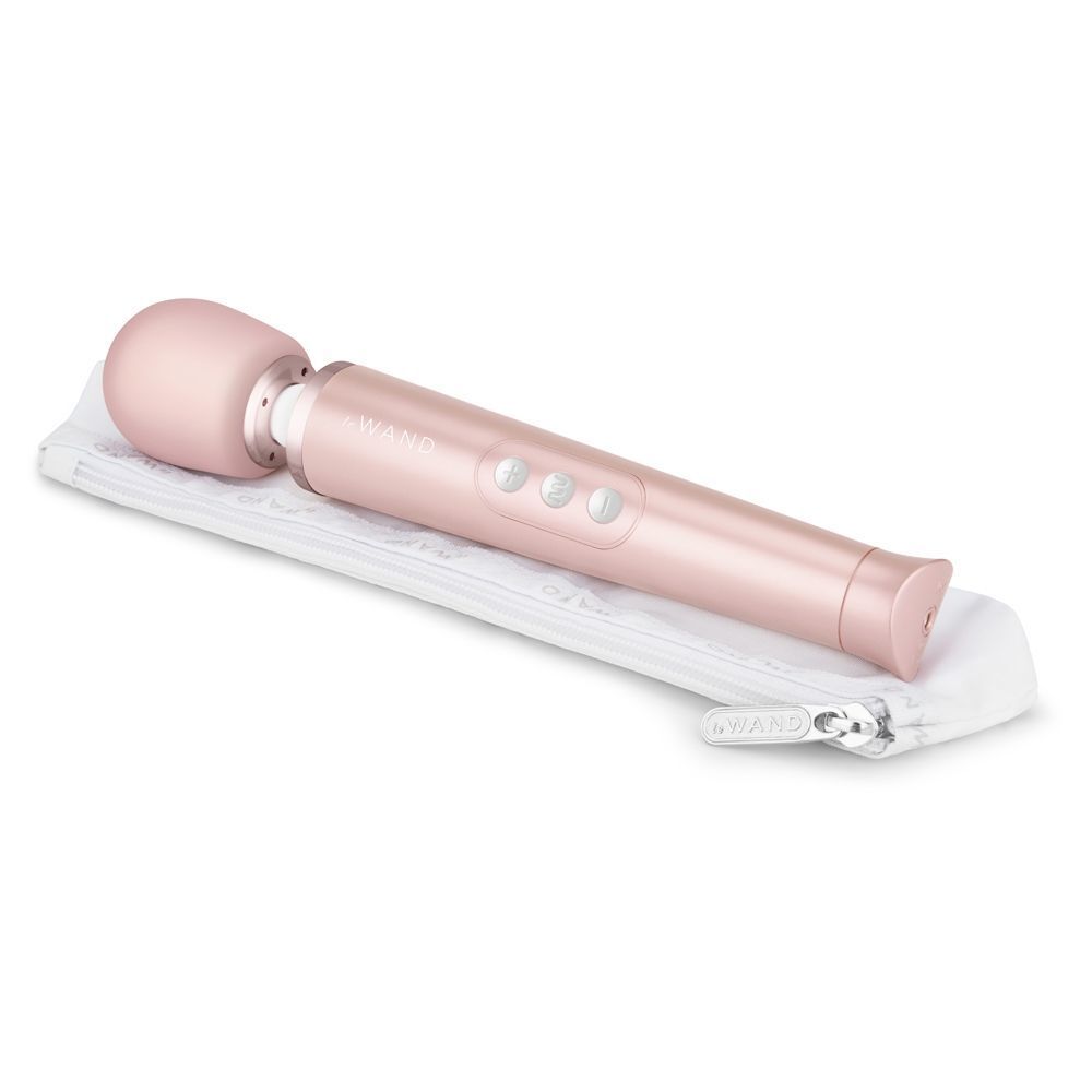 Le Wand Petite Gold Travel Rechargeable Wand-3